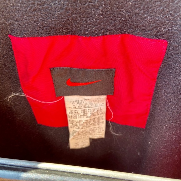 Nike nylon shell jacket - Picture 4 of 6